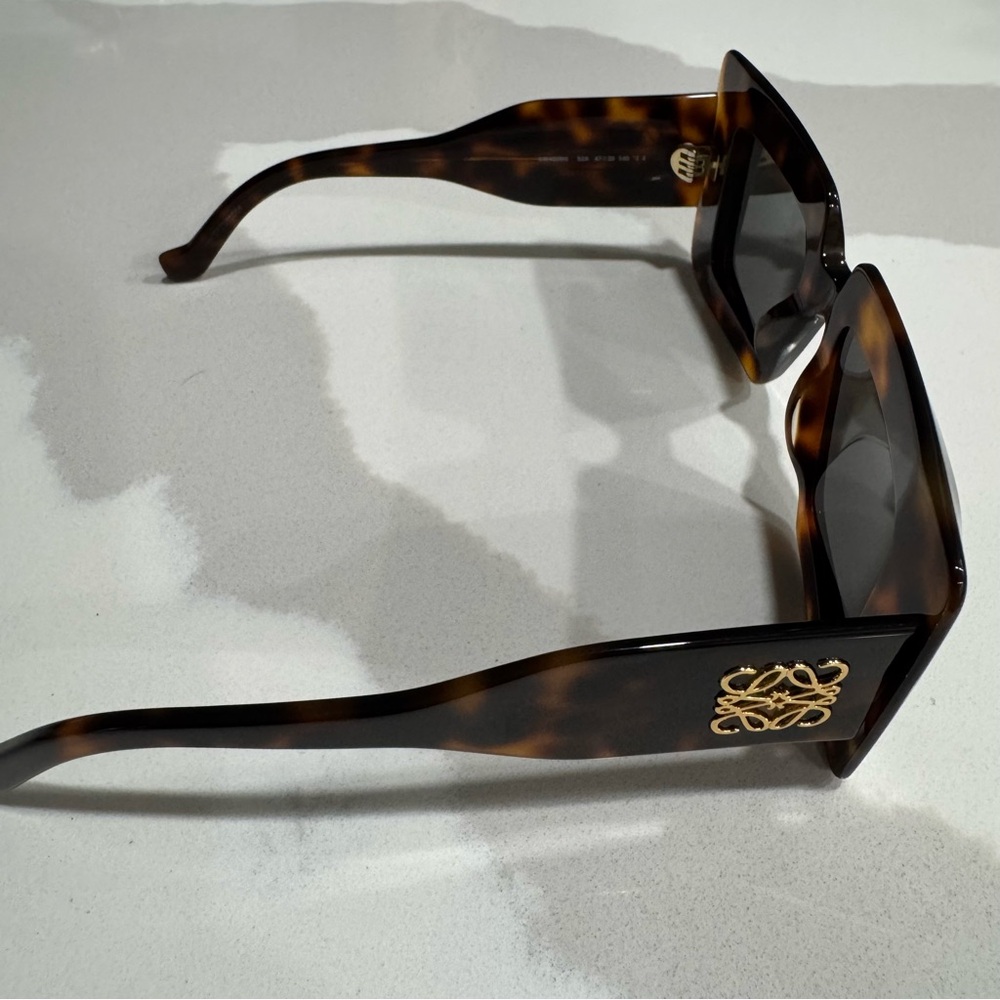 Loewe Tortoiseshell Square Sunglasses - image 8